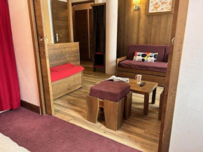 Appartement 2P cabine, 4 couchages, piscine, sauna, proche pistes – Risoul 1850 - FR-1-330-569